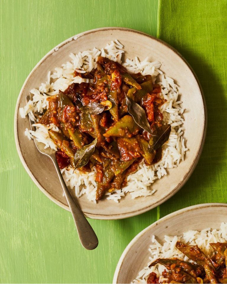 Runner bean, tomato and tamarind curry