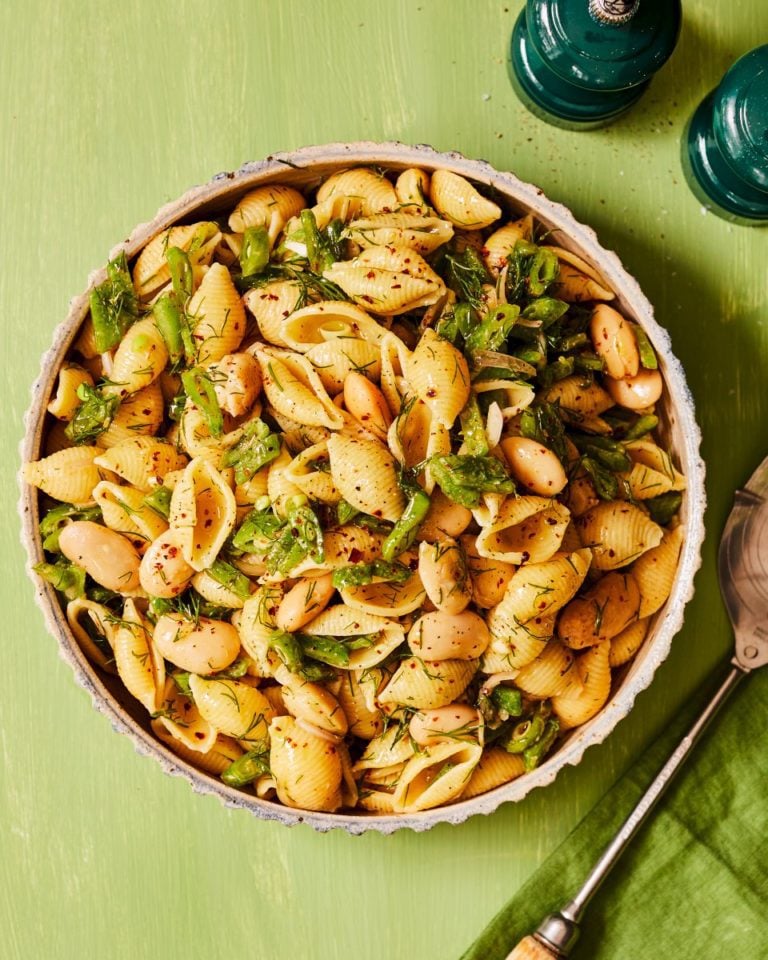 Runner bean pasta salad