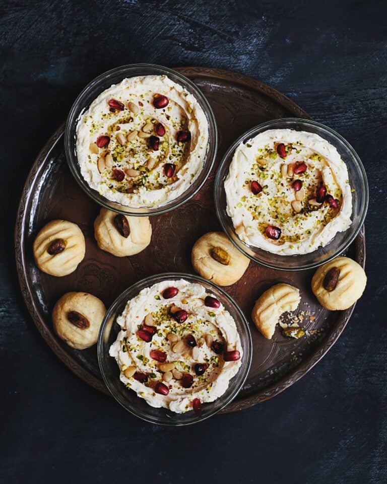 Lebanese syllabub with ghraybeh (pistachio biscuits)