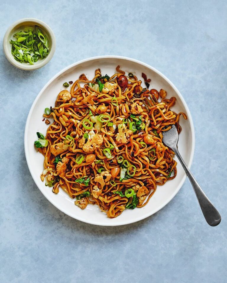 Spicy cauliflower and peanut noodles