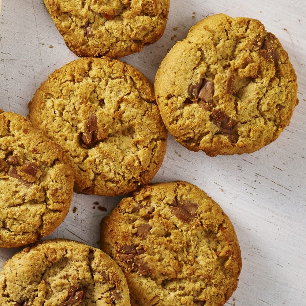 An array of thick cookies