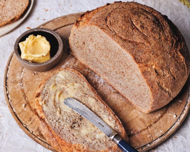 Simple wholemeal loaf