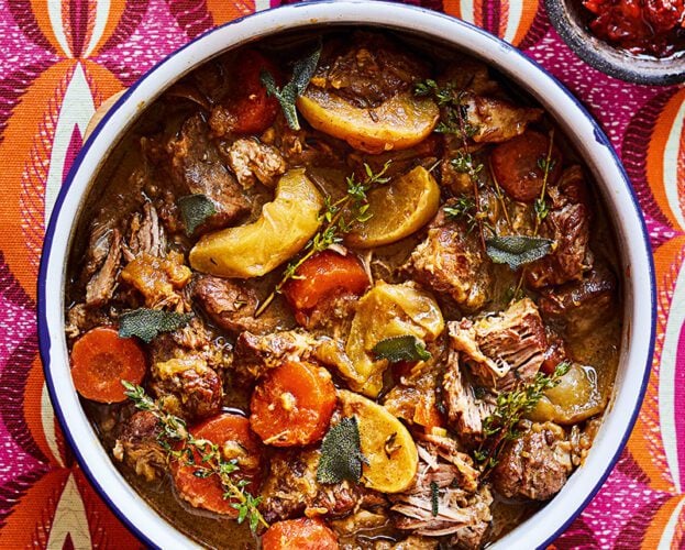 Braised pork and apple with scotch bonnet