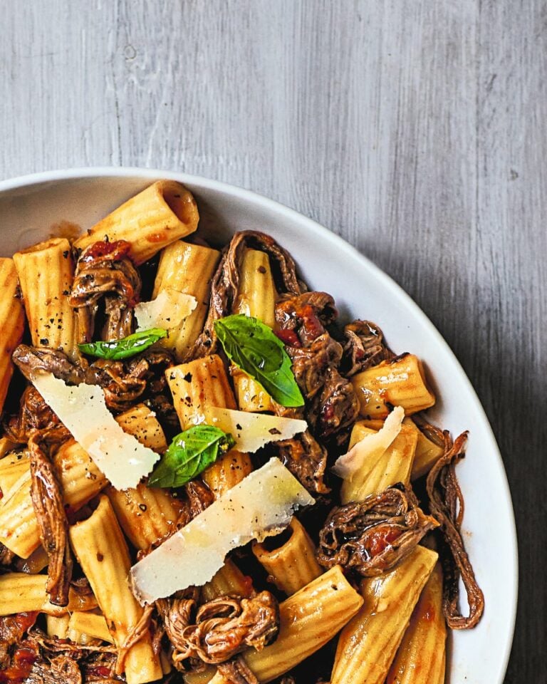 Leftover beef ragù rigatoni