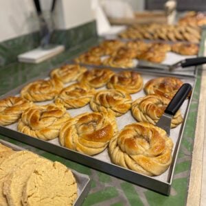 A tray of swirly cardamom buns