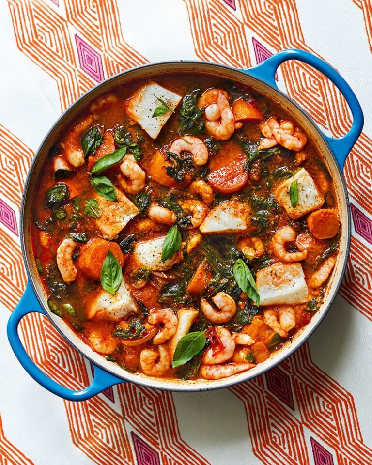 Seafood and spinach pottage with spuds