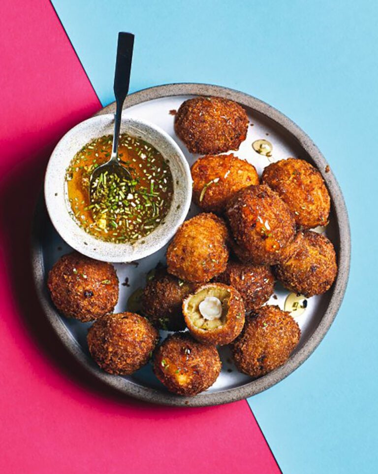 Crunchy mozzarella-stuffed olives