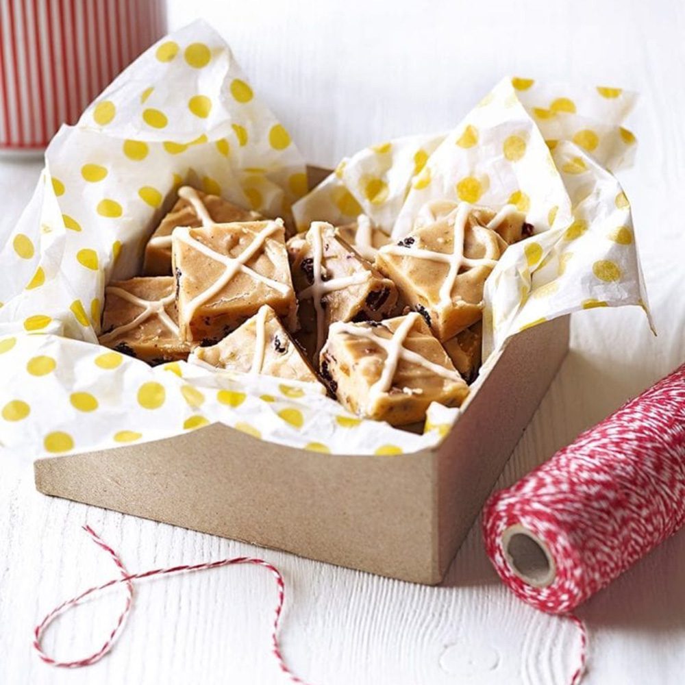 Hot cross bun fudge