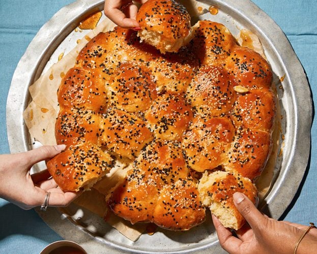 Khaliat nahal (Omani honeycomb bread)