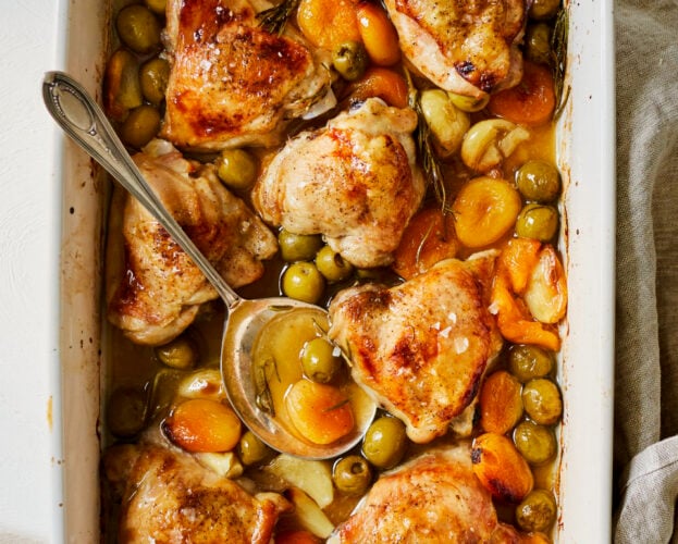 Olive-brined chicken with dried apricots and garlic