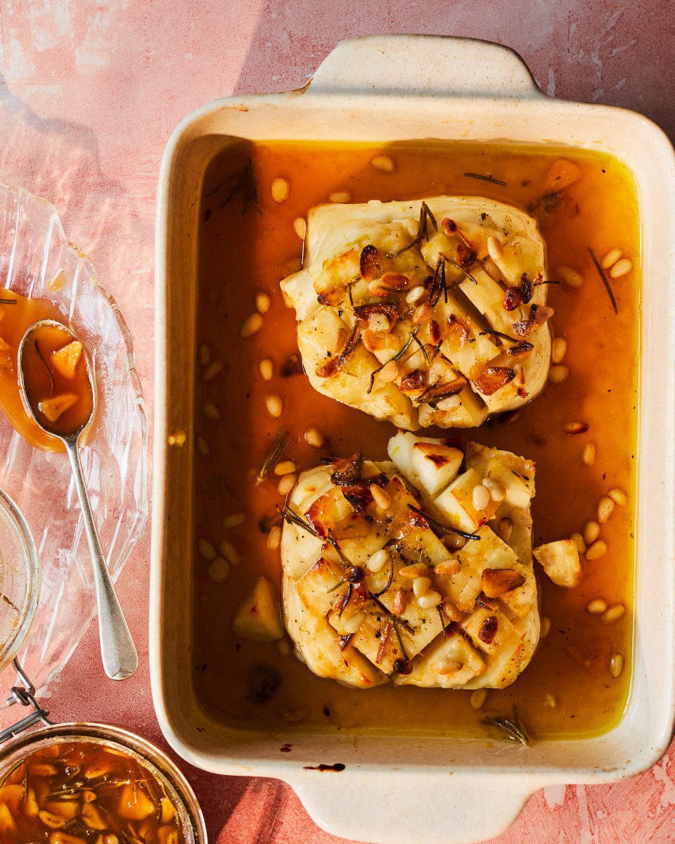 Halloumi with garlic and rosemary fermented honey - delicious. magazine