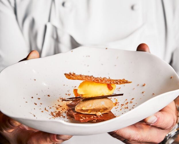 Metal, ceramic, glass, enamel: What type of bakeware is best?