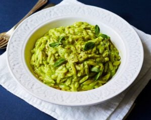 Green pea orzo