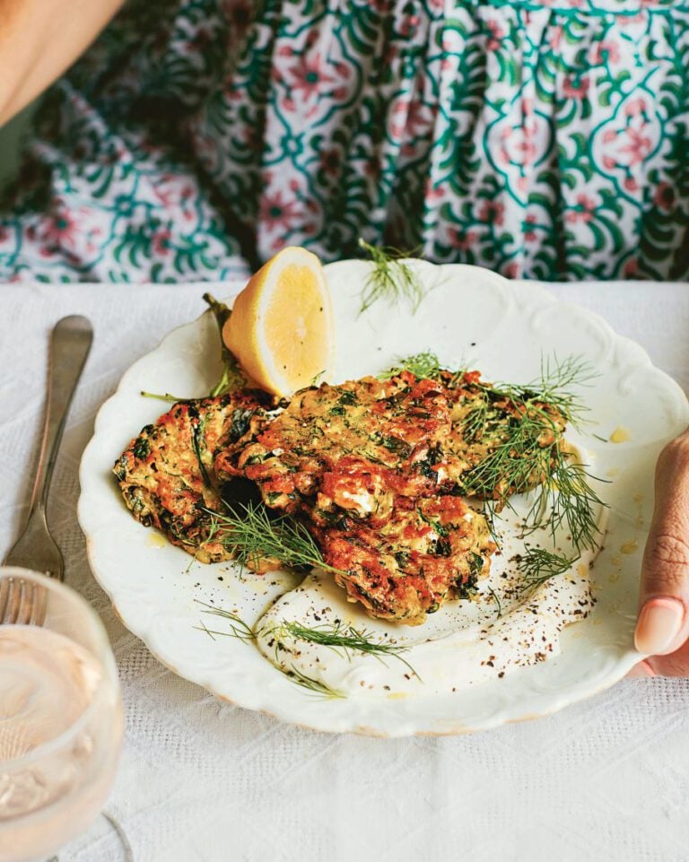 Spanakopita fritters