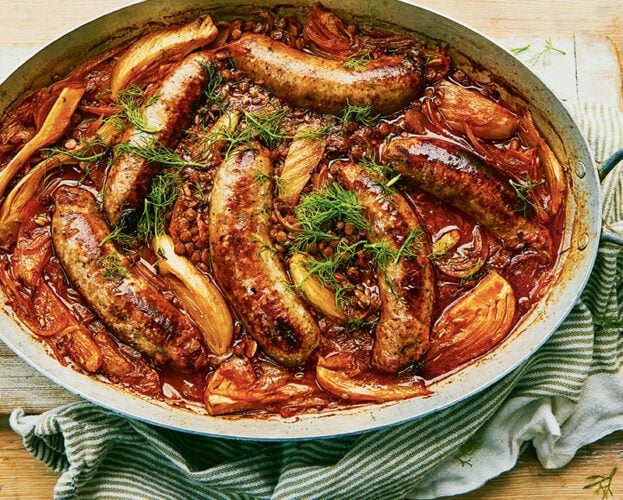 Braised sausages, lentils and fennel