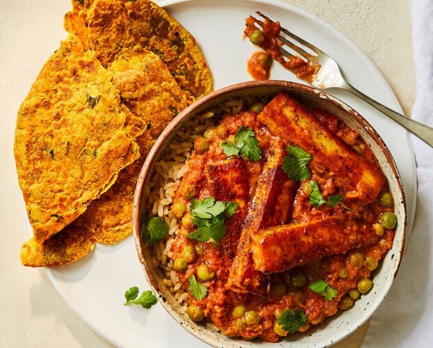 Paneer, tomato and pea curry
