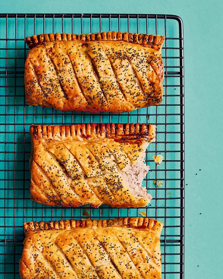 Ultimate sausage rolls