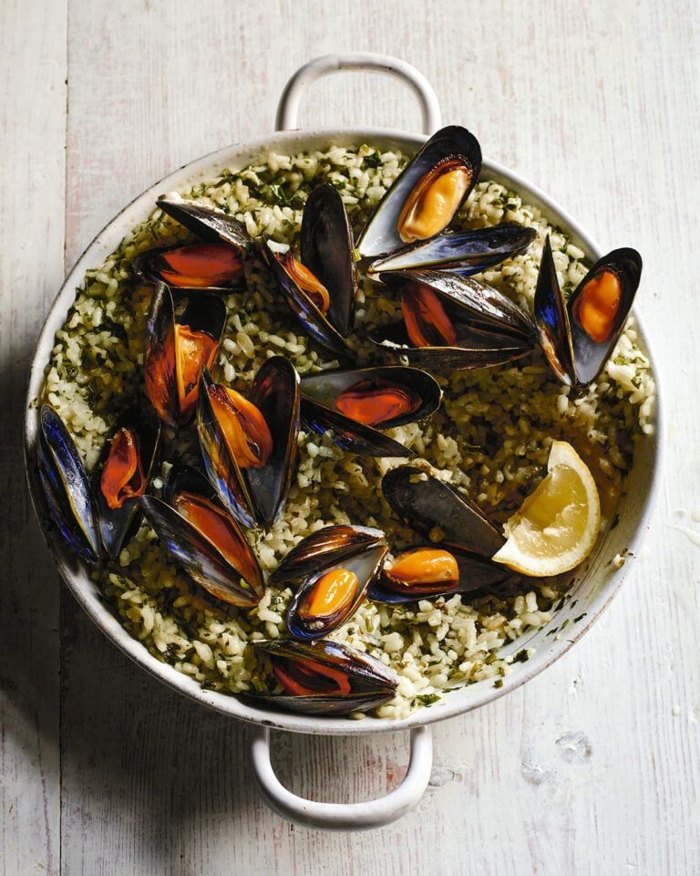 Rick Stein’s arroz verde (green rice with garlic, parsley and mussels)