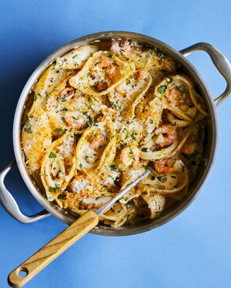 Mixed seafood conchiglioni