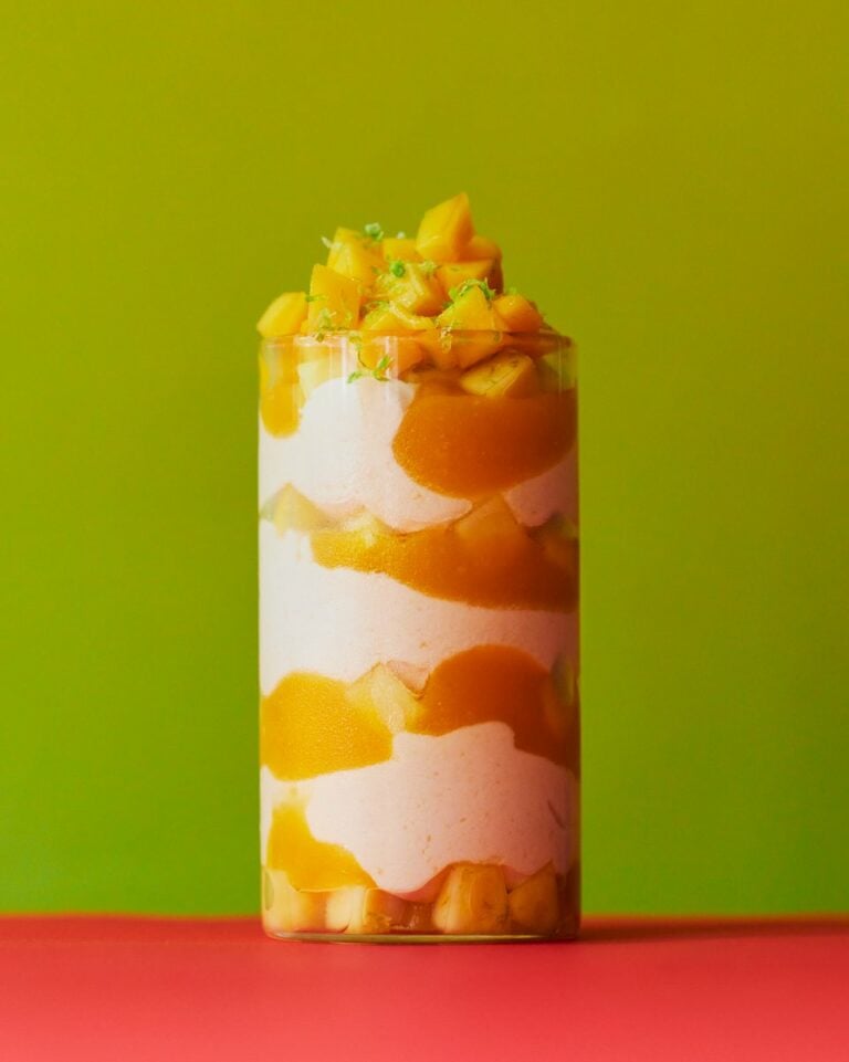 Easy mango mousse