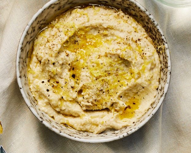 Artichoke and white bean dip