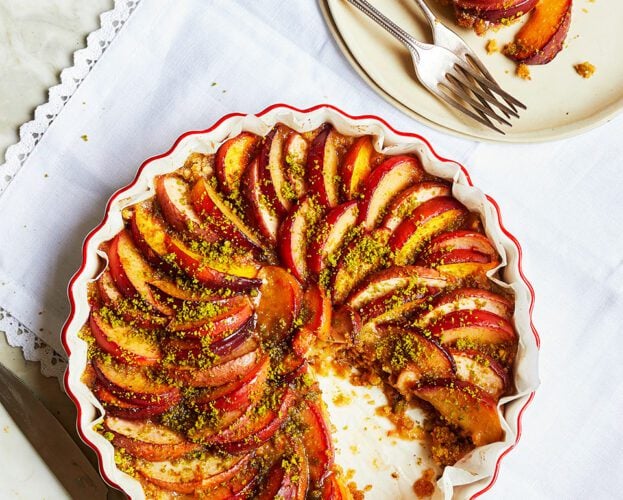 Spiced fruit baklava crumble