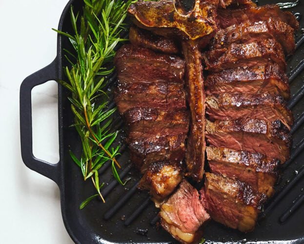 Bistecca alla fiorentina (florentine porterhouse steak)