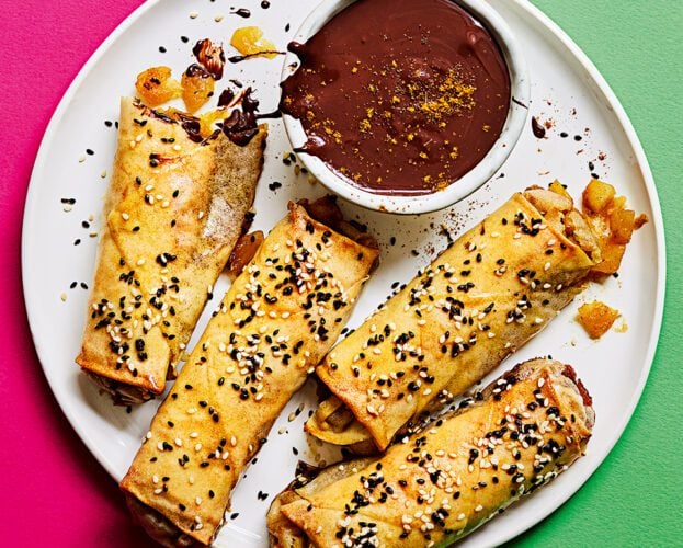 Baked apple pie spring rolls