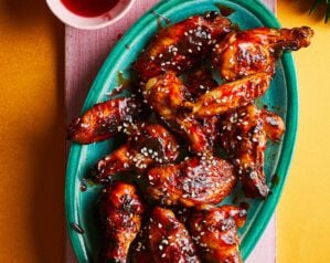 air fryer cranberry-glazed chicken wings