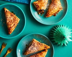 Air fryer mini mince pie turnovers