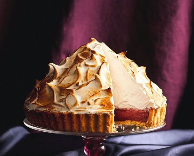 Mulled wine snowdrift pie