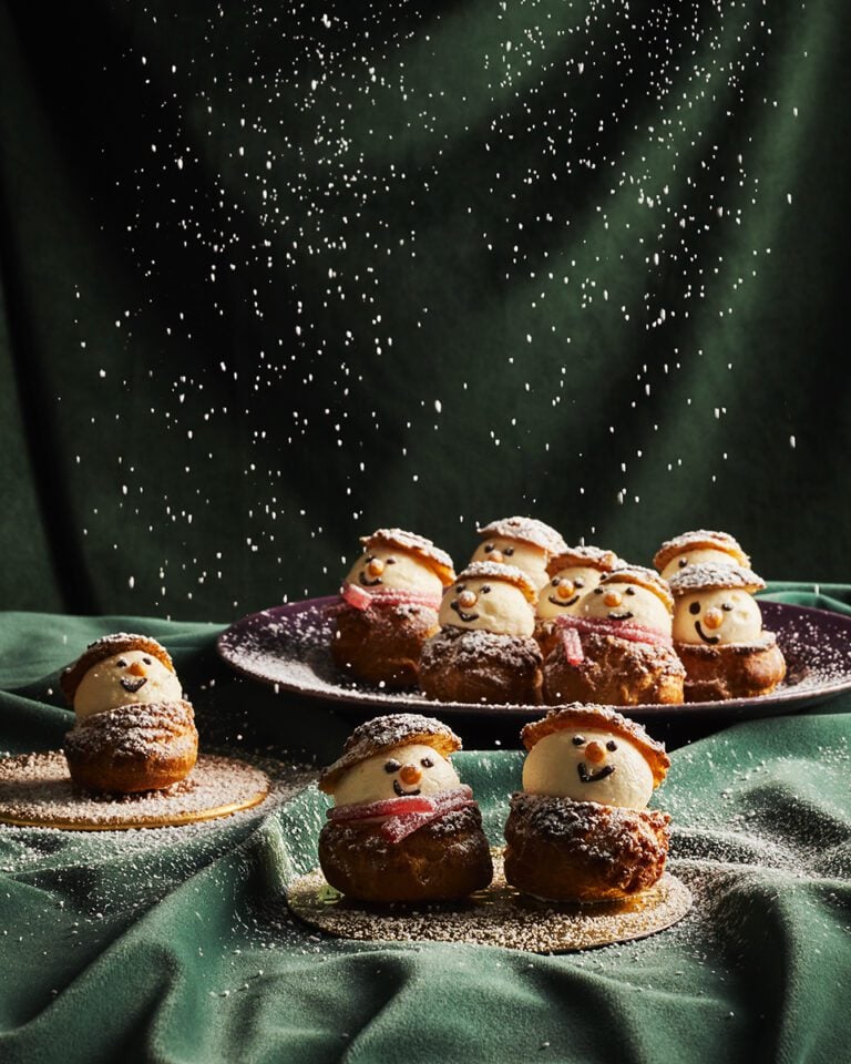 Tipsy snowman choux buns