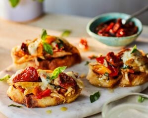 Turkey bruschetta with mozzarella, sun-dried tomatoes and basil