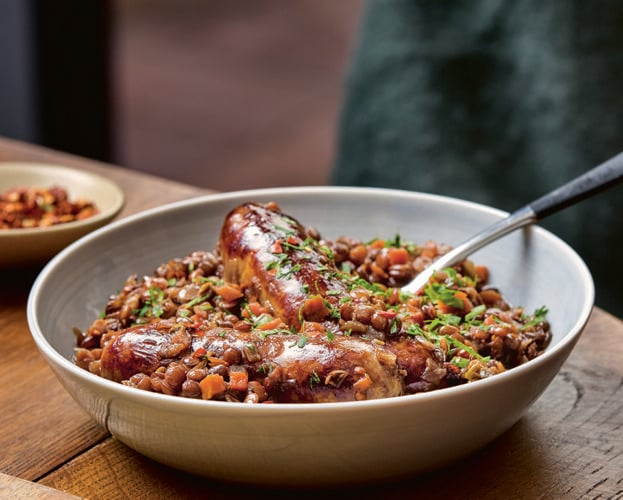 Slow cooker Italian lentils with sausages and chilli
