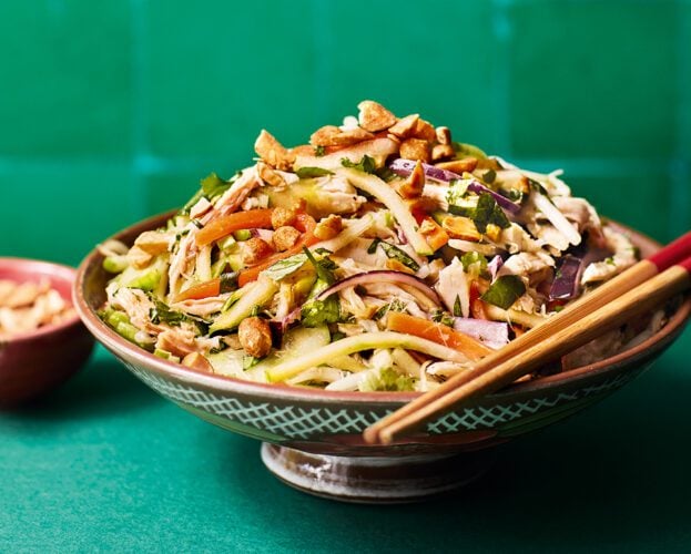 Malaysian chicken salad (Kerabu ayam)