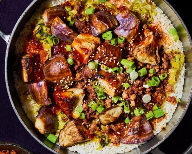 Aubergine sotbap (Korean pot rice)