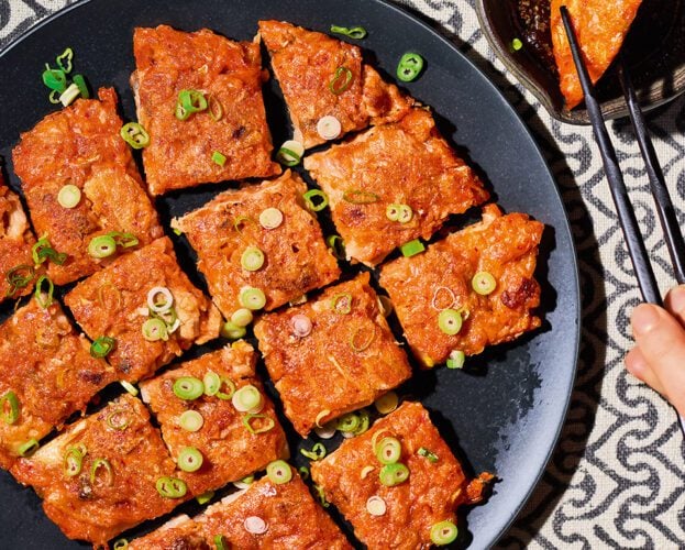 Korean kimchi pancake (Kimchijeon)