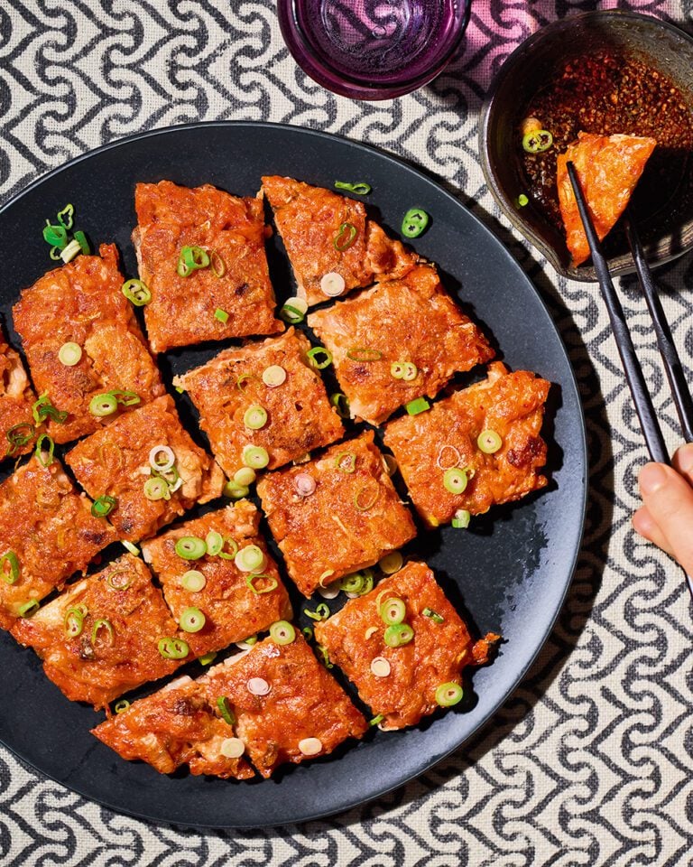 Korean kimchi pancake (Kimchijeon)