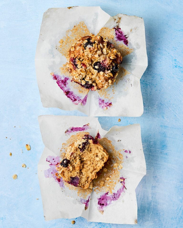 Air-fryer muffins with peanut butter and blueberries