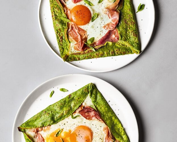 Spinach florentine pancakes