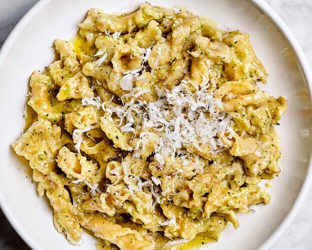 Pasta ‘risotto’ with broccoli and walnut pesto