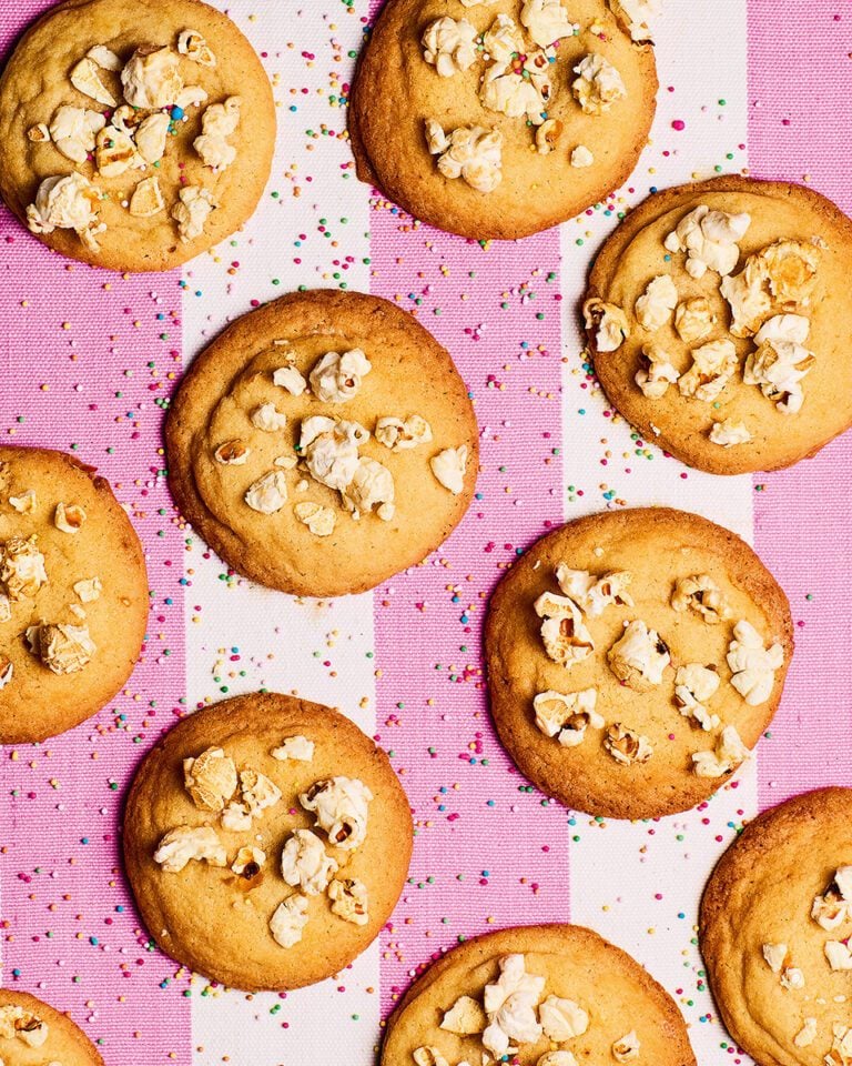 Popcorn cookies