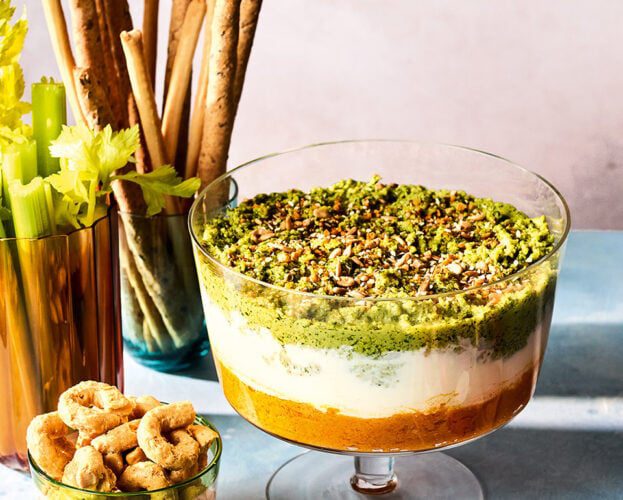 Loaded crisps with Spanish-style dips