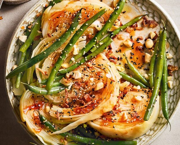 Steamed cabbage and green beans with chipotle honey crunch