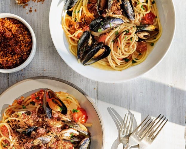 Spaghetti with mussels and chorizo breadcrumbs