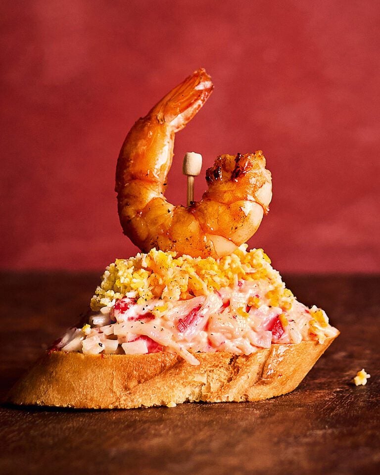 Pintxos de txaka (Spanish seafood pintxos)