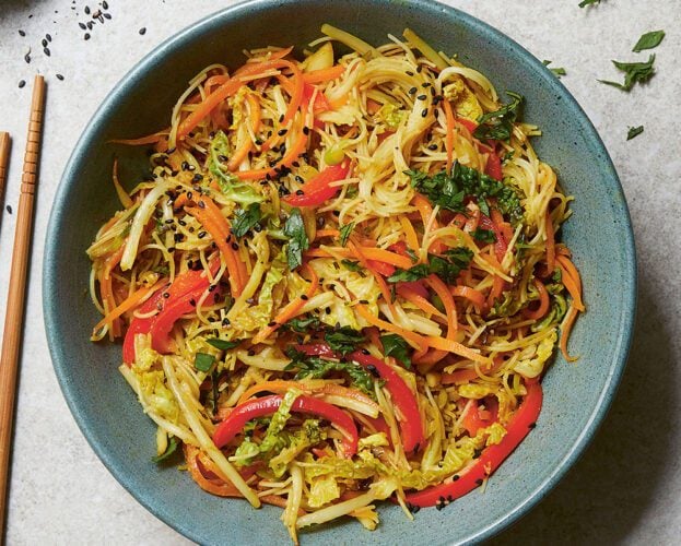 Air fryer Singapore noodles