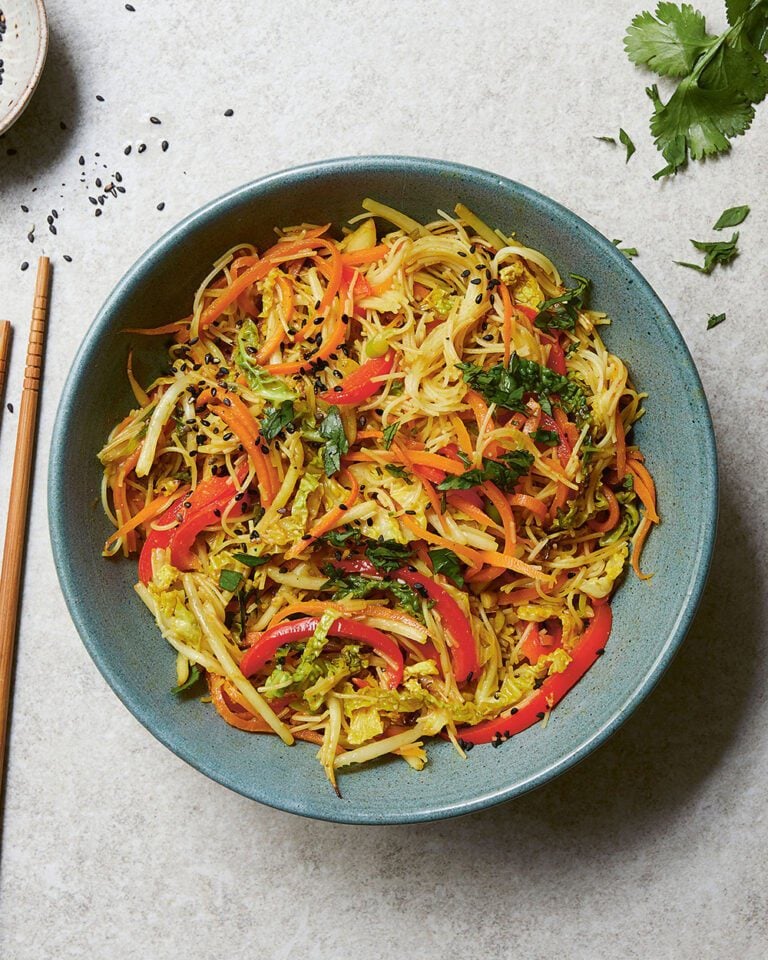 Air fryer Singapore noodles