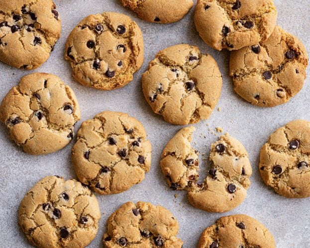 Air fryer choc chip cookies