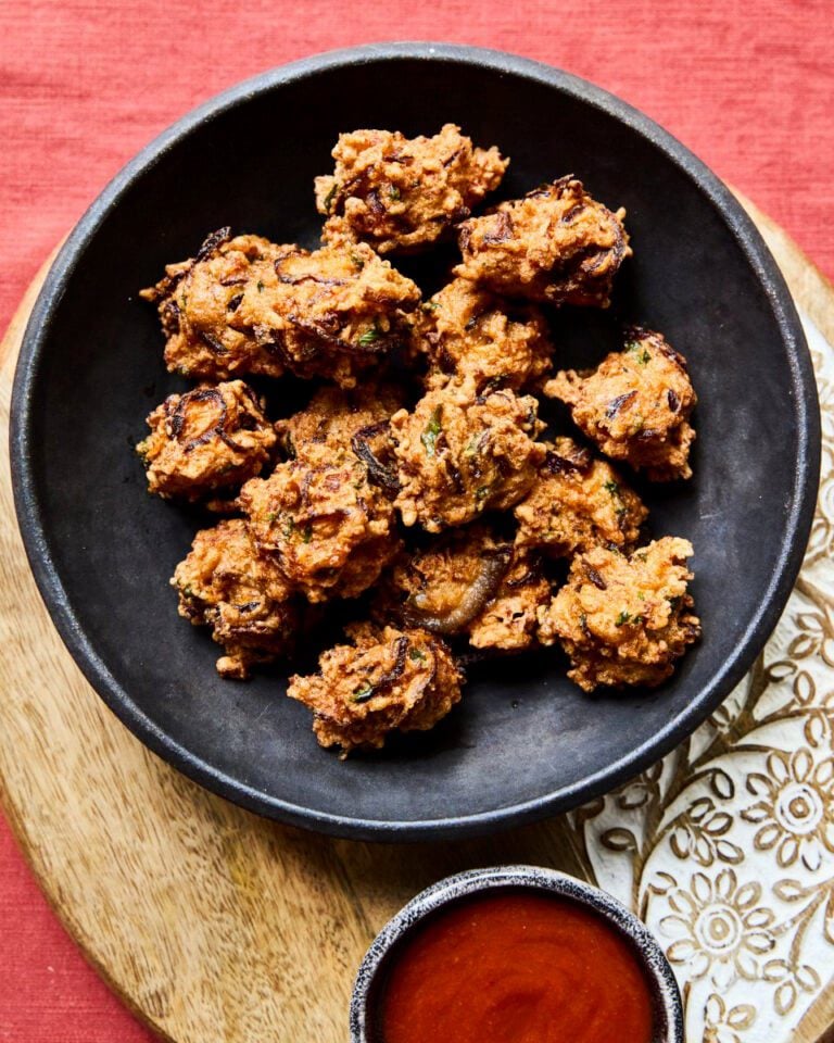 Chingri macher bora (Bangladeshi prawn fritters)